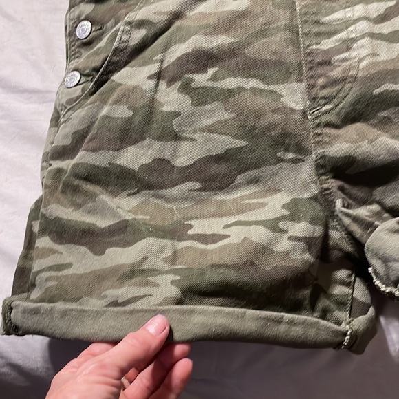 Levi Strauss & Co - gently used bib overalls. -size M - Picture 4 of 7